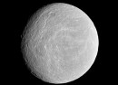 Descubren oxígeno en una luna de Saturno