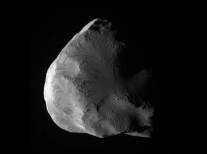 La reina de hielo Helene posa para Cassini