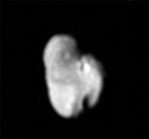 Hydra, la luna de Plutón, es Hielo Puro de Agua